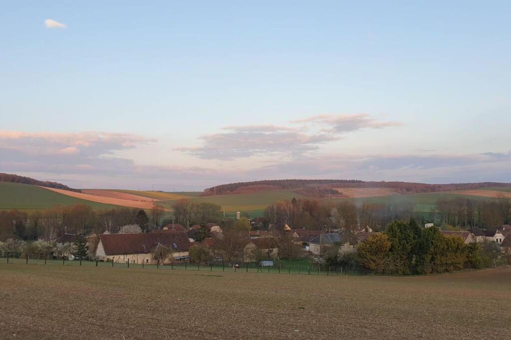 Le Bellevue A 1 H 30 De Paris Et 20 Km De Troyes Villa Estissac Exteriör bild