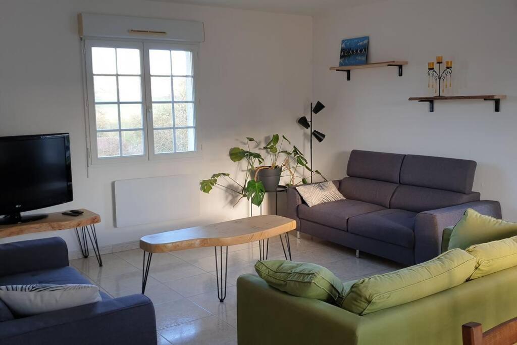 Le Bellevue A 1 H 30 De Paris Et 20 Km De Troyes Villa Estissac Exteriör bild